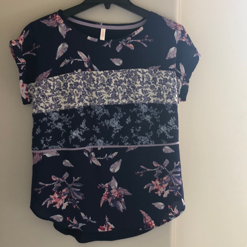 Floral printed tunic!!